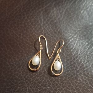 Gold Teardrop Pearl Dangle Earrings - Women Jewelry